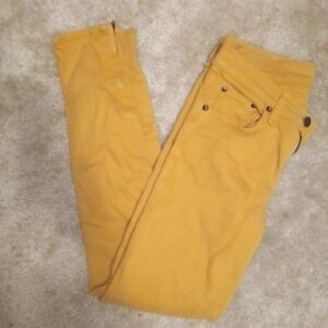 COPY - Rag and bone yellow crop ancle jeans size 28 zip bottom euc